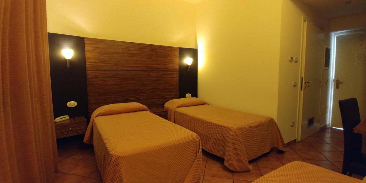 Hotel Barabba Quattro Castella المظهر الخارجي الصورة